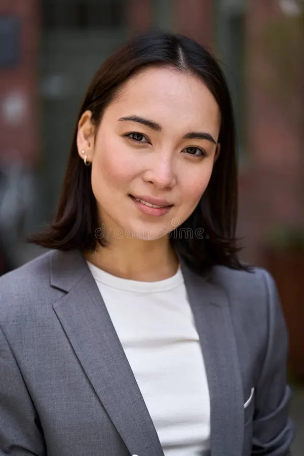 岁月如歌女主角成熟优雅特写